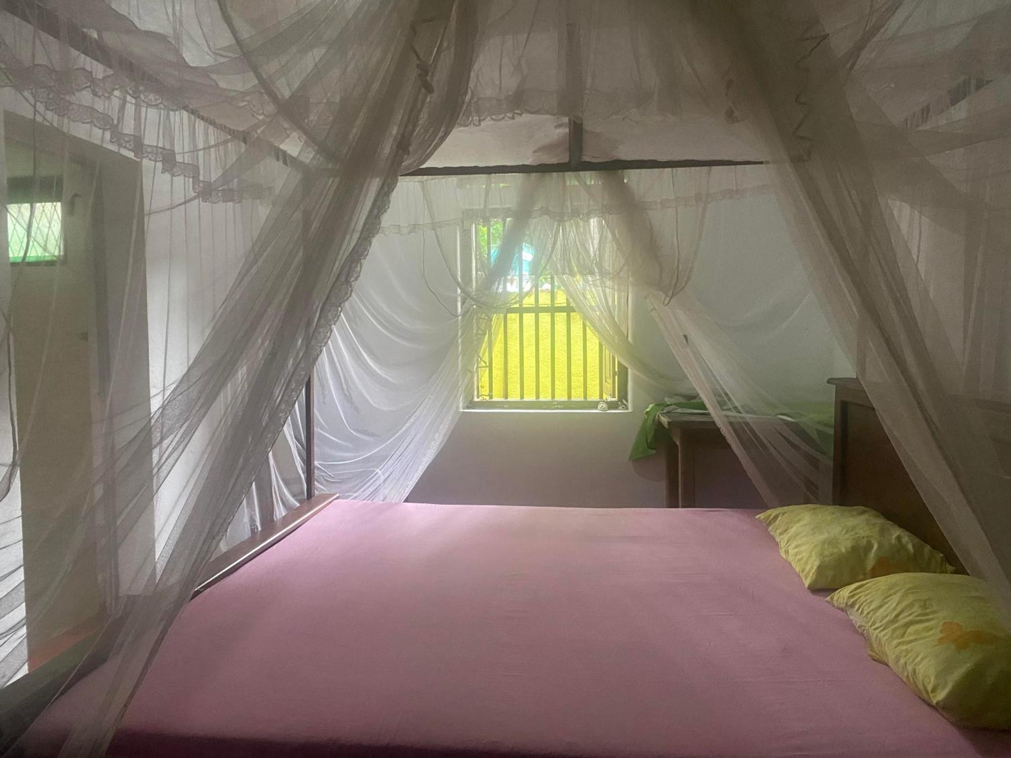 Ananda Home Stay And Restaurant Тангале Стая снимка