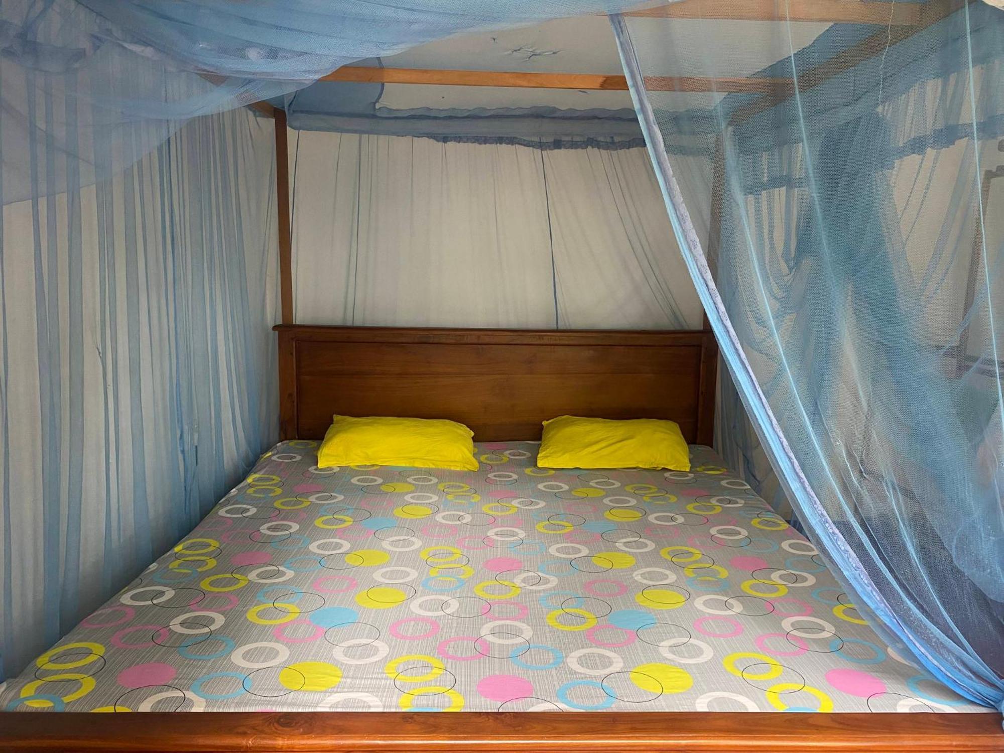 Ananda Home Stay And Restaurant Тангале Стая снимка